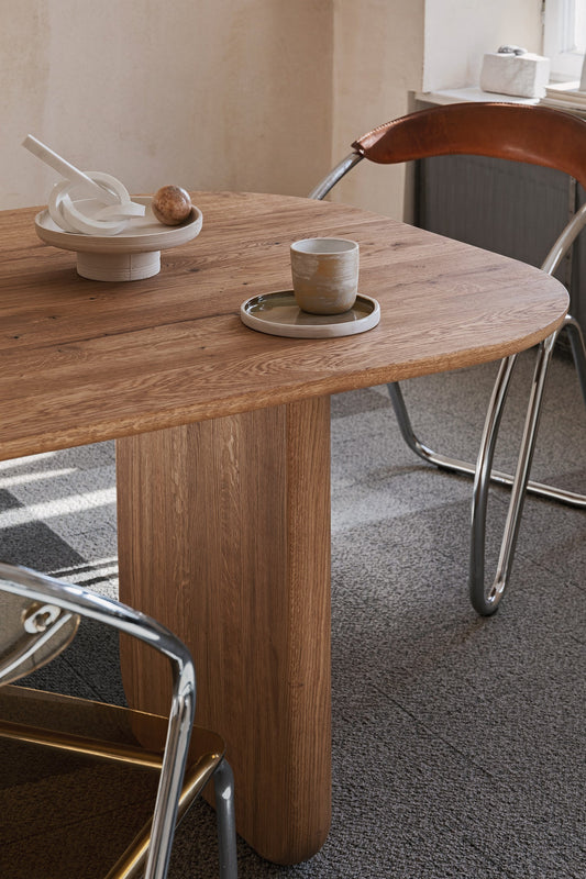 Oval Solid Wood Dining Table Gizz