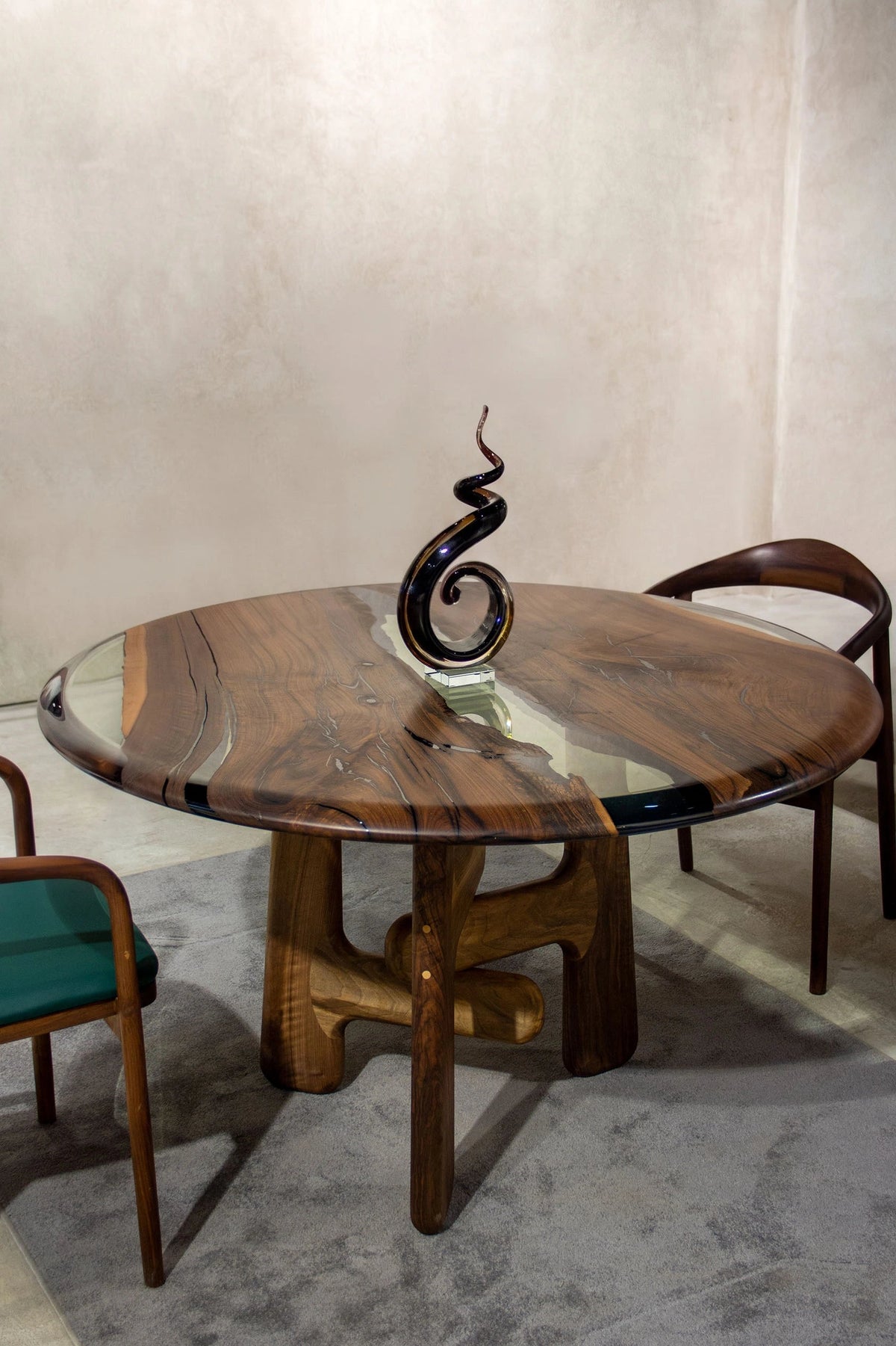 Nexus Dining Table Gizzwood