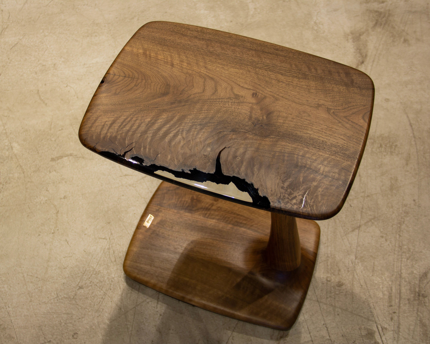 C Shaped End Table S-10 Gizz
