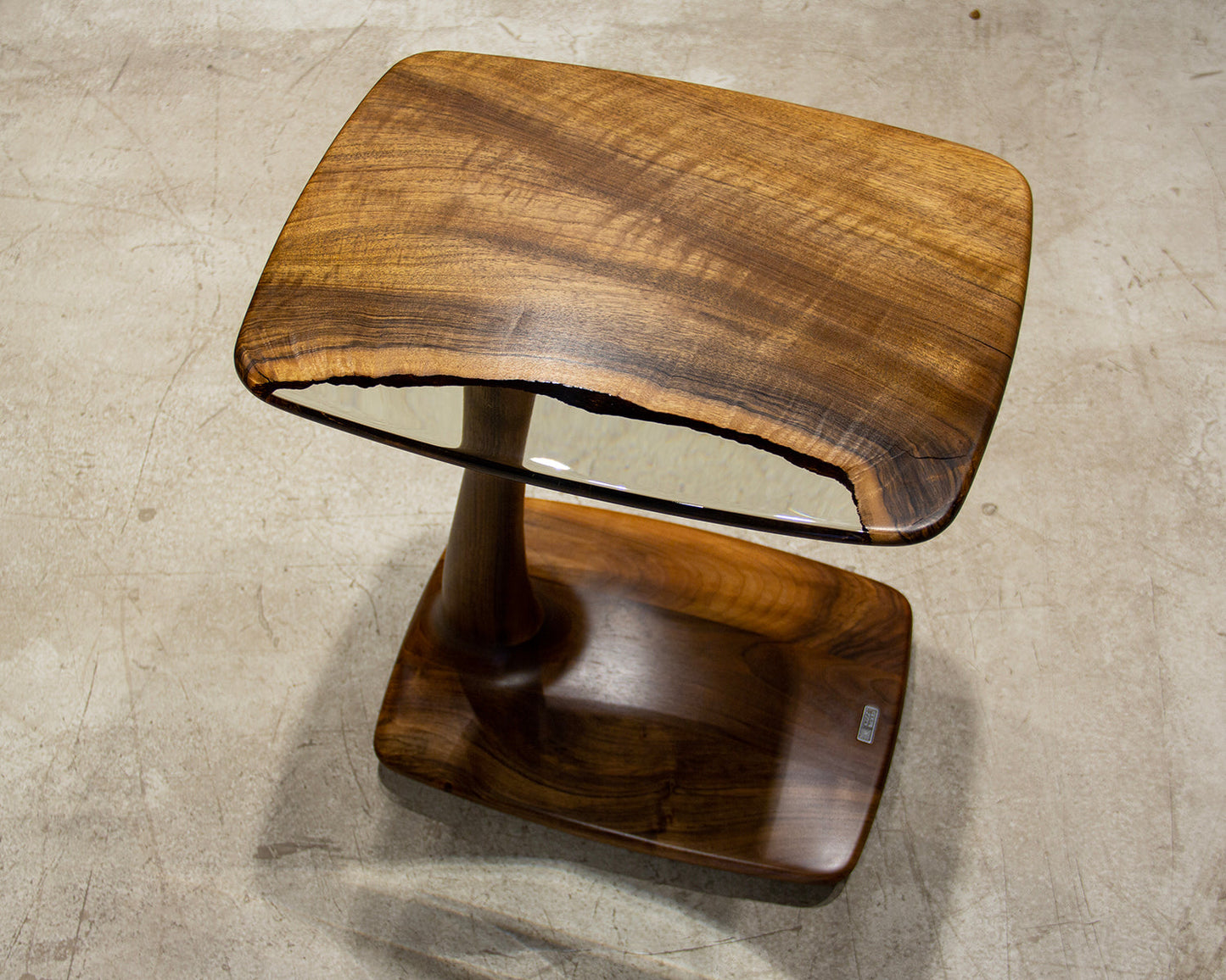 C Shaped End Table S-3 Gizz