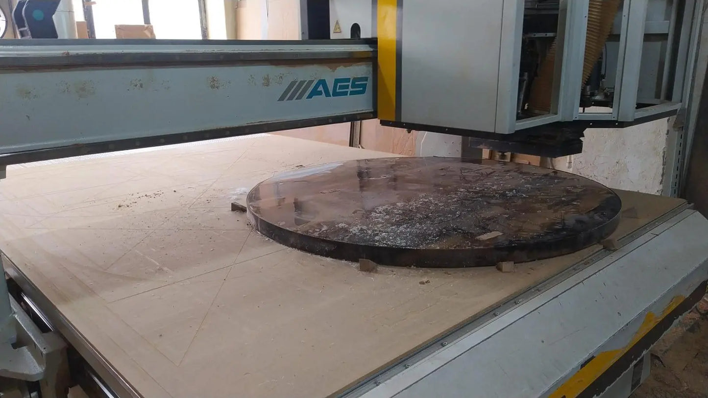 Round Epoxy Resin Walnut Dining - Kitchen Table top shaving