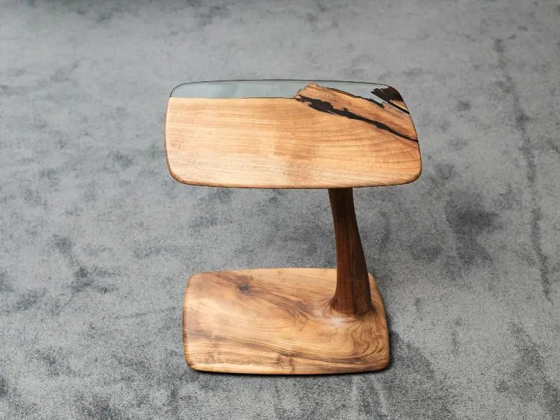 A perspective shot of the end table.