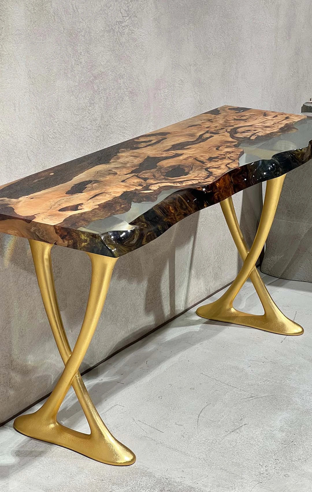Resin Live Edge Console Table Made of Linden Wood - Foyer Table- Entryway Table