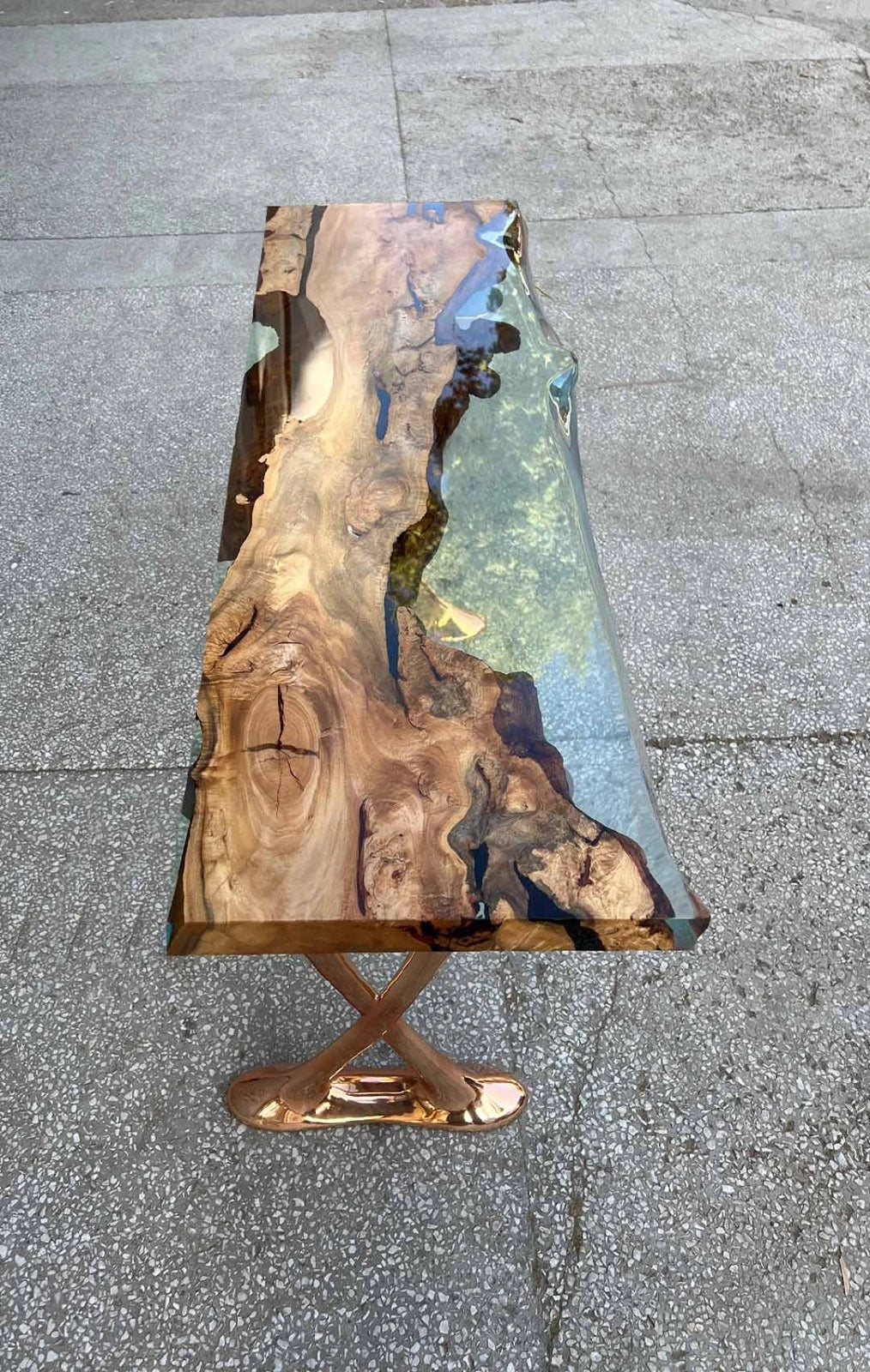 Resin Live Edge Console Table Made of Linden Wood - Foyer Table- Entryway Table
