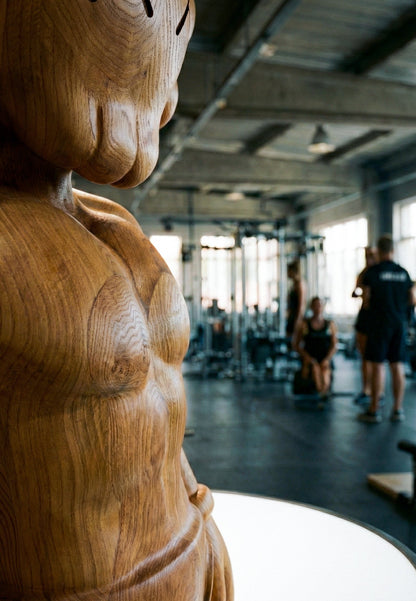 Muscular Wooden KAWS-Style Sculpture – Gym & Fitness Art Decor Gizz
