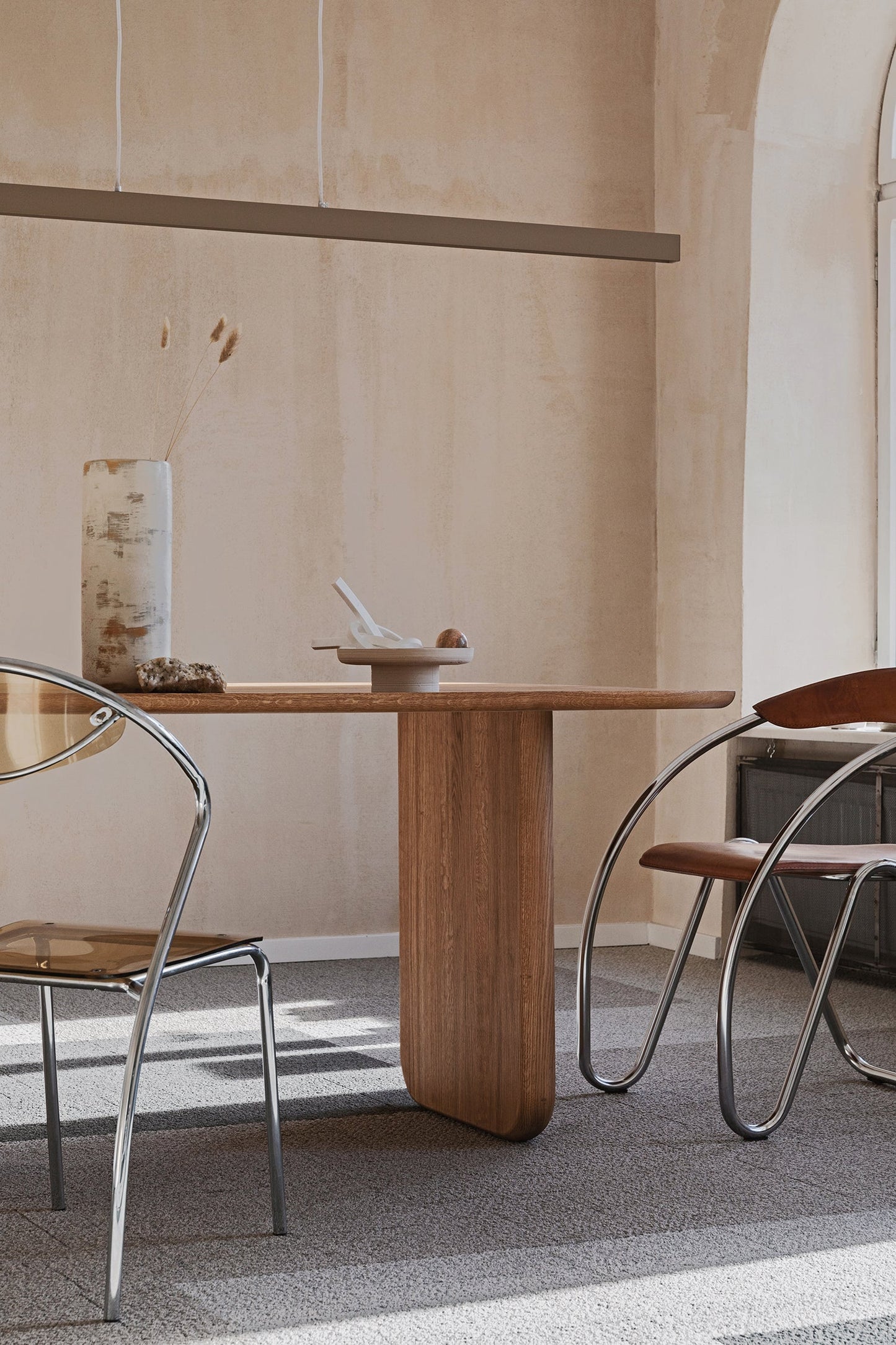 Oval Solid Wood Dining Table Gizz