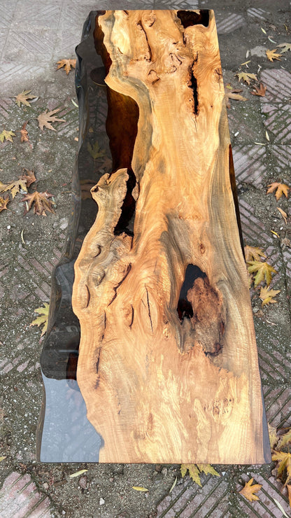 Resin Live Edge Console Table Made of Linden Wood - Foyer Table- Entryway Table Gizz