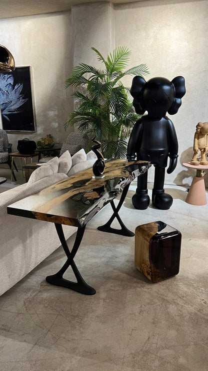 Resin Live Edge Console Table Made of Linden Wood - Foyer Table- Entryway Table Gizz