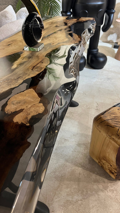 Resin Live Edge Console Table Made of Linden Wood - Foyer Table- Entryway Table Gizz