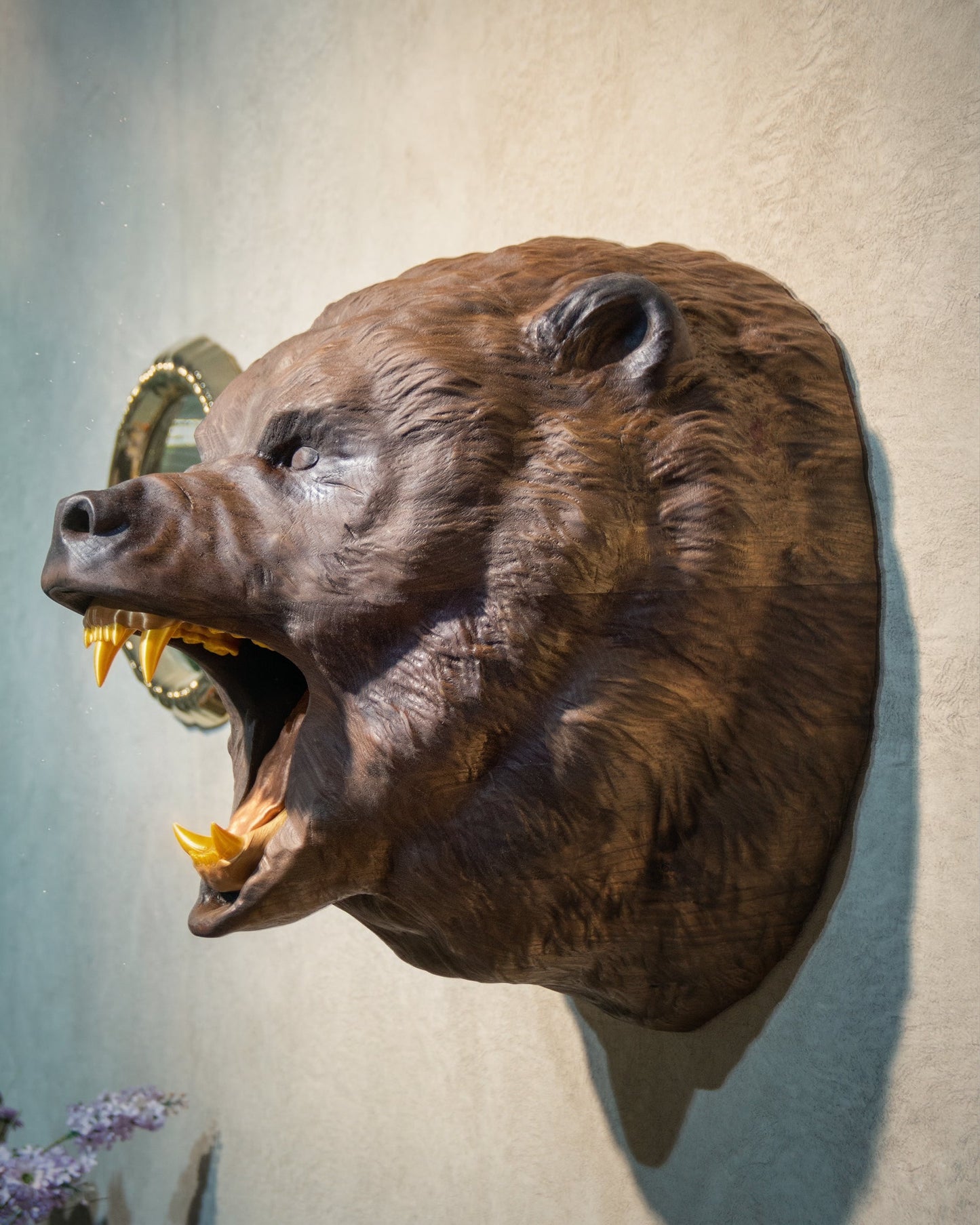 Hand-Carved Roaring Bear Head Gizz
