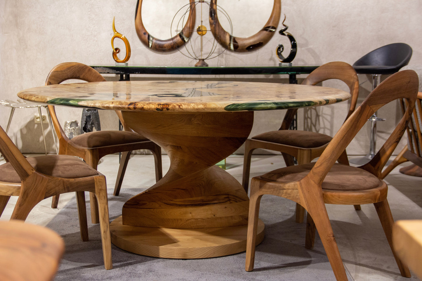 Mapa Burl Round Epoxy Resin Table | Vortex Base Gizz