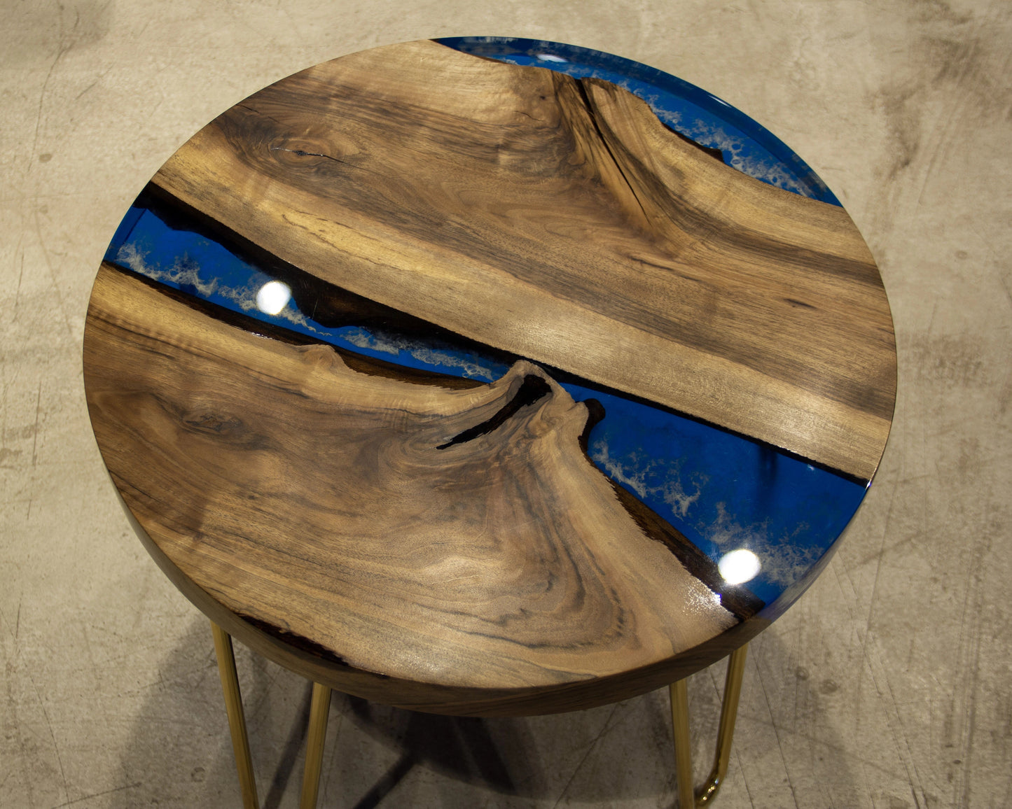 Round End Table S-14 Gizz