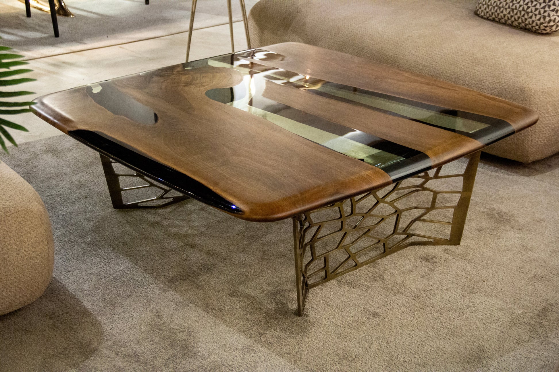43x43 Ready To Ship Coffee Walnut Table Gizz