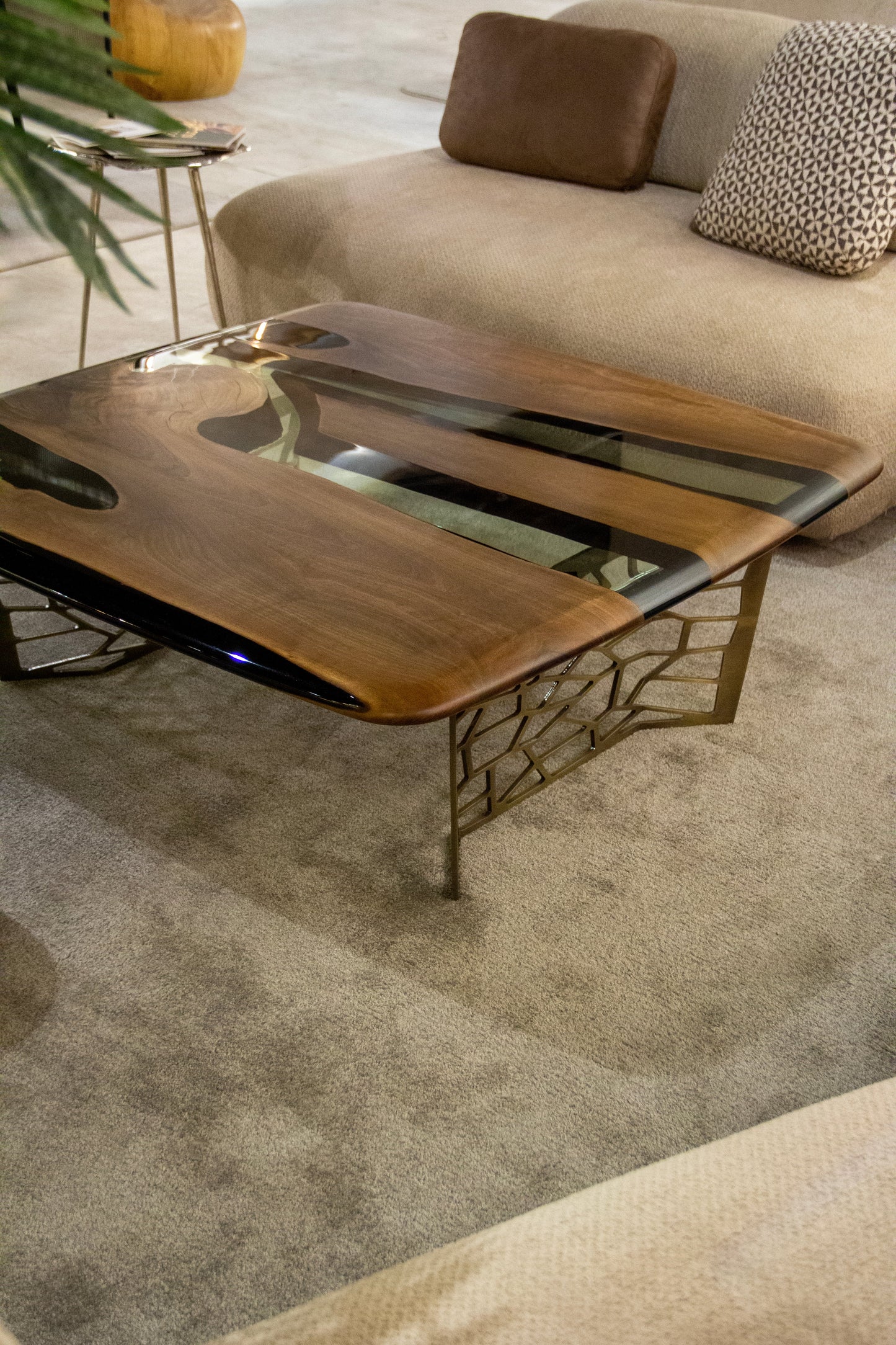 43x43 Ready To Ship Coffee Walnut Table Gizz