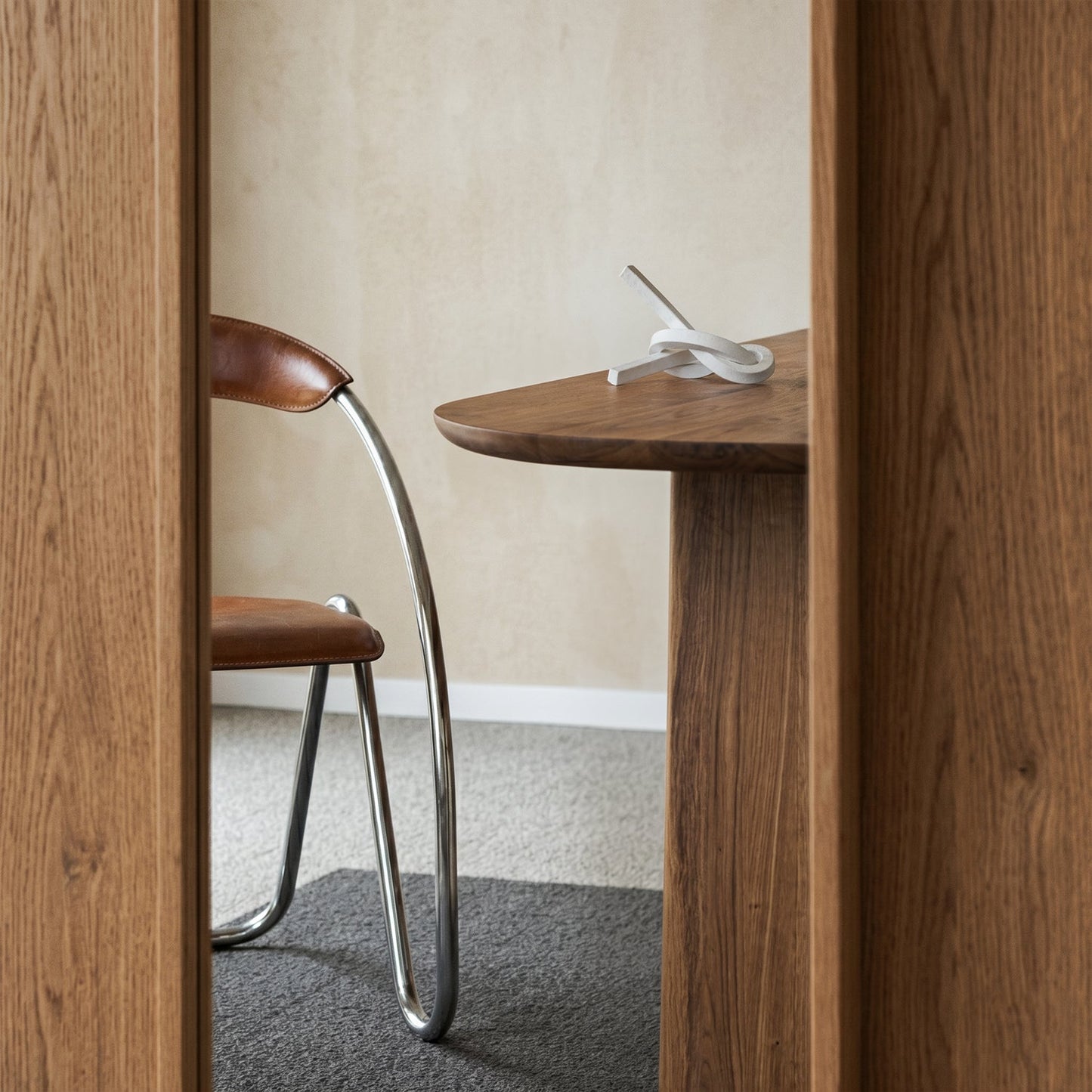 Oval Solid Wood Dining Table Gizz