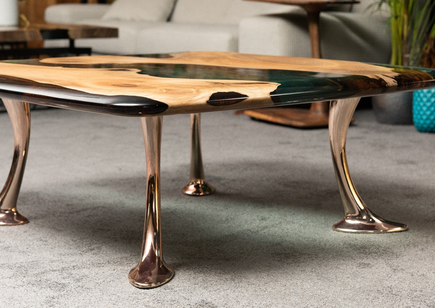 luxury_Clear_Epoxy_Resin_River_Walnut_Coffee_Table_with_aluminum_rose_gold_legs_